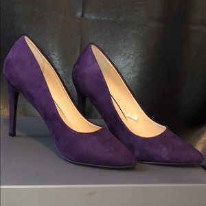 Forever 21 purple suede pumps size 9